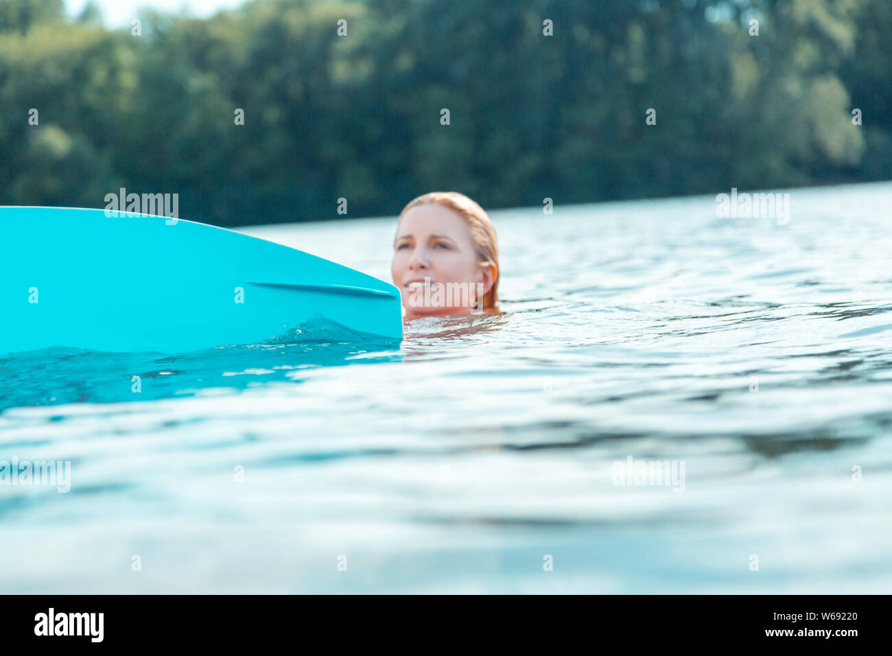 Girl in life vest hi-res stock photography and images - Alamy
