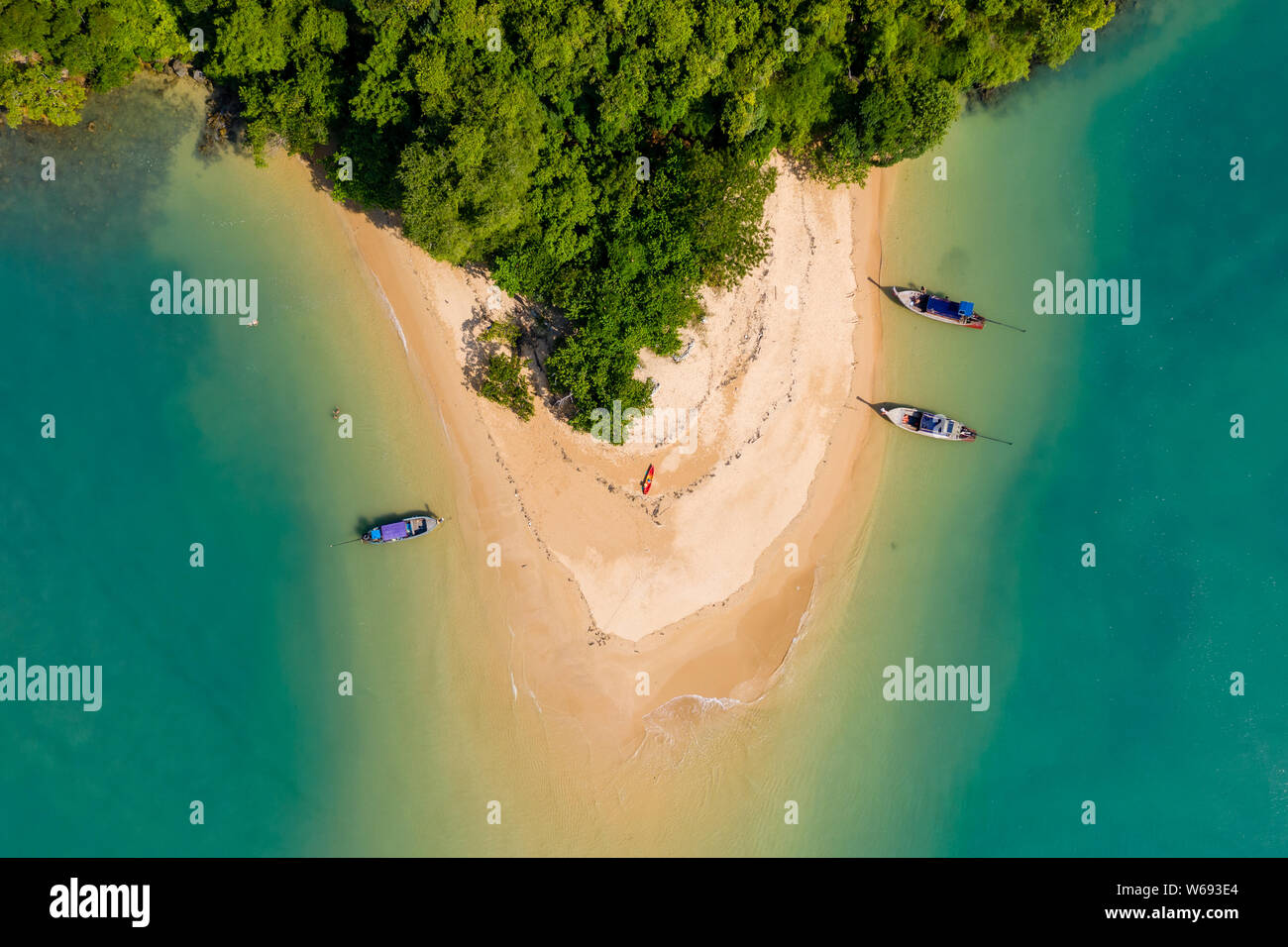 Aerial view sandy beach hi-res stock photography and images - Alamy