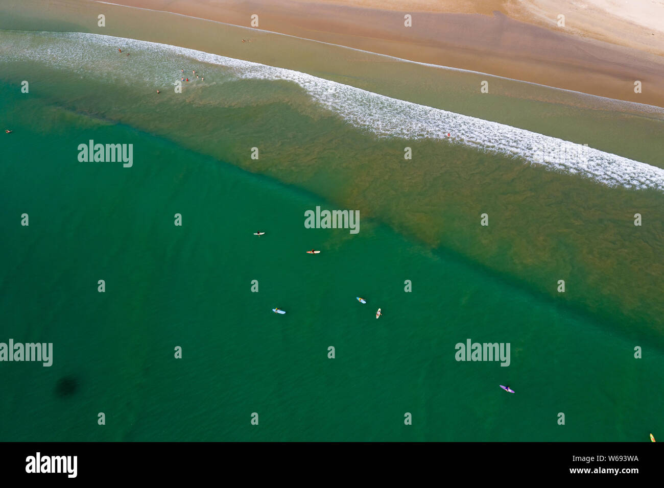 Aerial surfers hi-res stock photography and images - Alamy