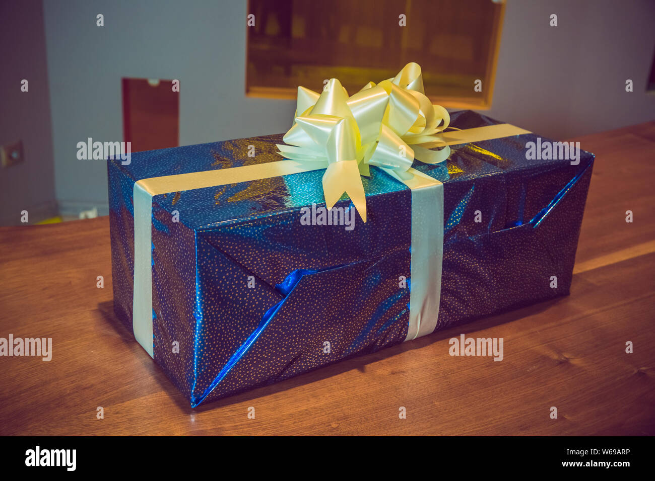 15,590 Dark Blue Gift Ribbon Images, Stock Photos, 3D objects