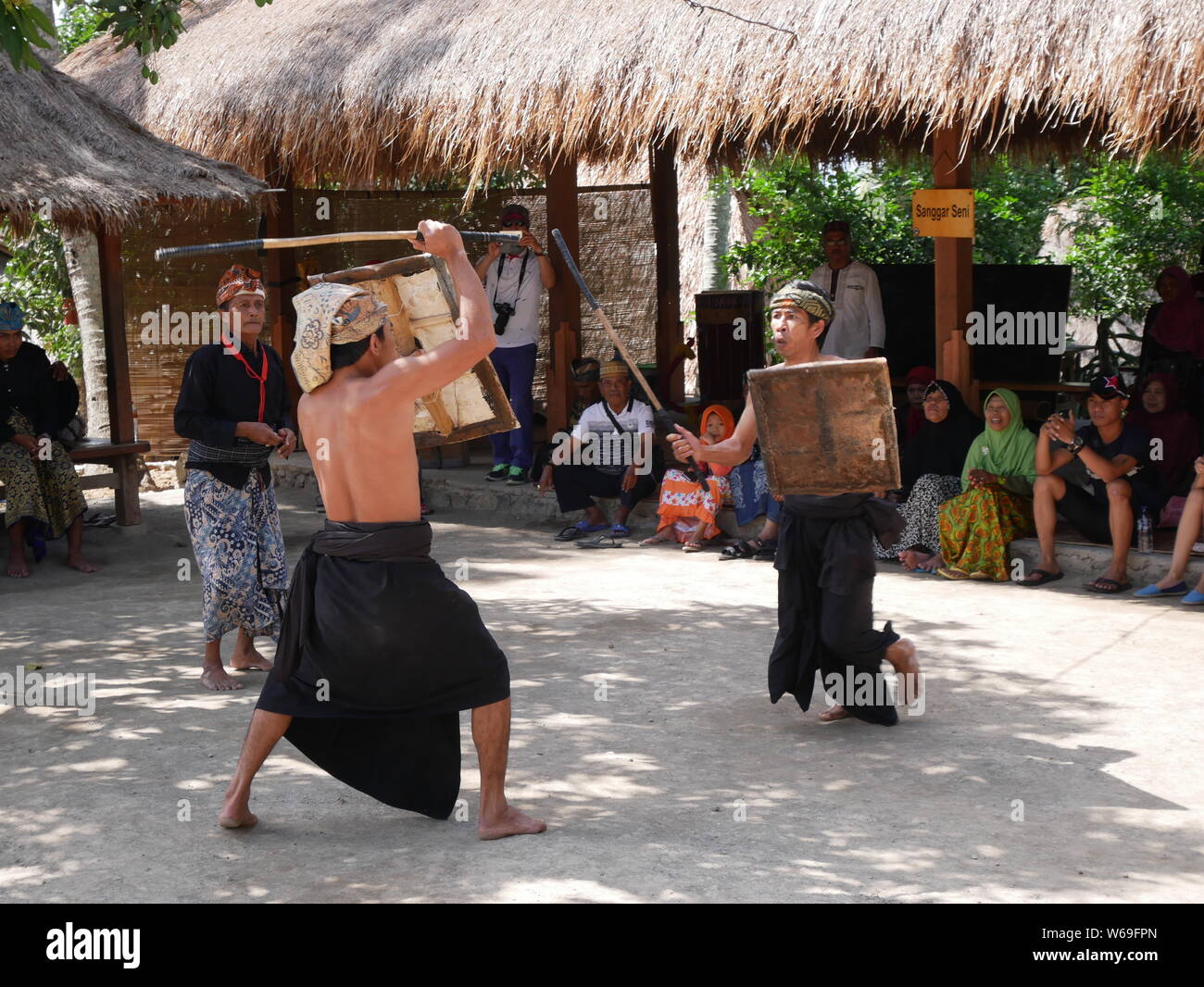 Sasak hires stock photography and images Alamy