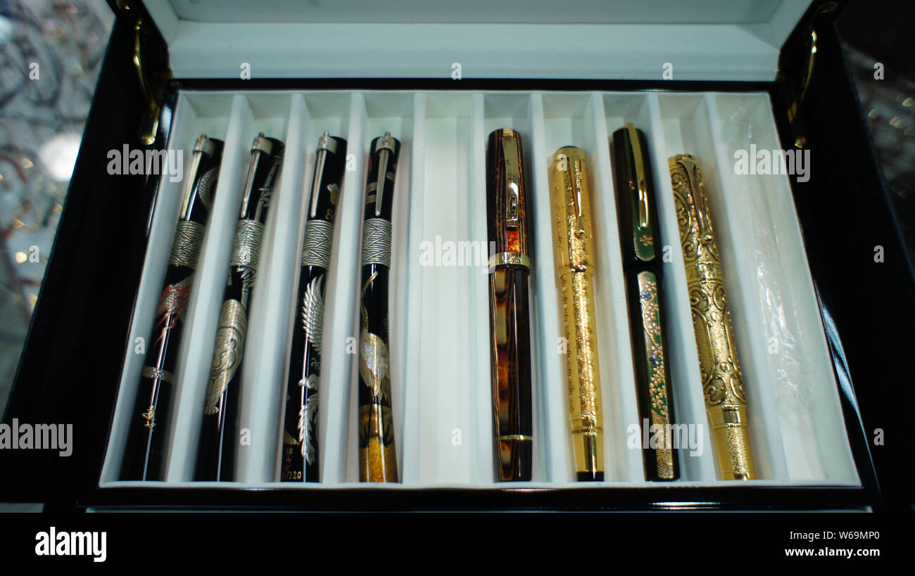 Expensive fountain pens Stock Photo Alamy