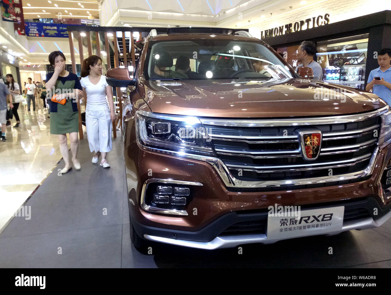 --FILE--A Roewe RX8 SUV is on display at a supermarket in Shanghai, China, 8 June 2018.   The growth rate in sales of SUVs in China was overtaken by t Stock Photo