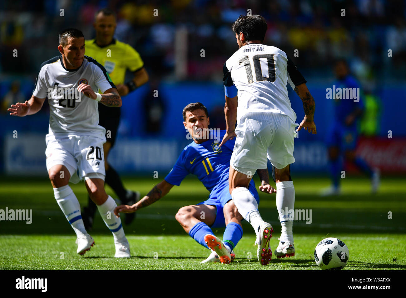 Bryan Ruiz, right, of Costa Rica challenges Philippe Coutinho of Brazil in their Group E match during the FIFA World Cup 2018 in Saint Petersburg, Rus Stock Photo