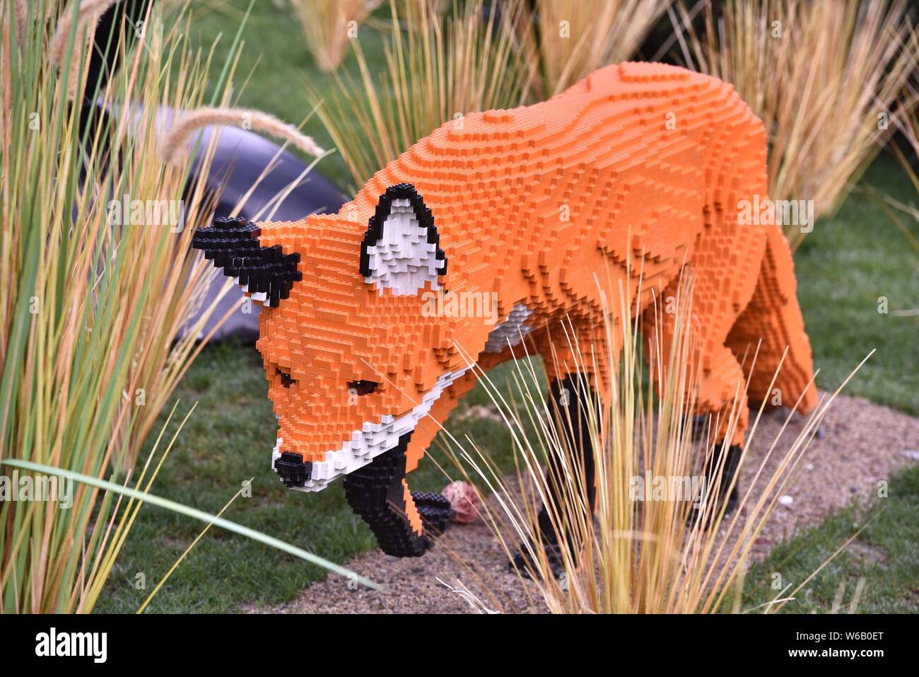 Lego fox hi res stock photography and images Alamy