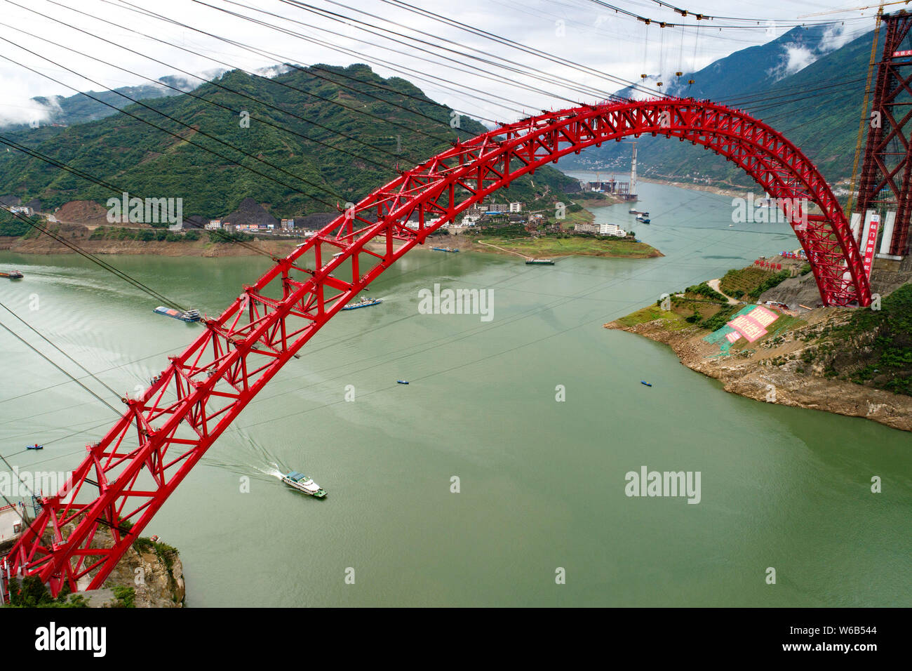 Мост на реке Янцзы