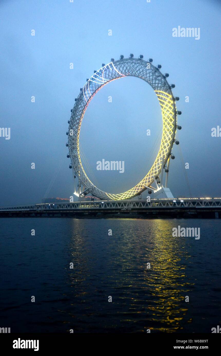 Bailang river bridge ferris wheel hires stock photography and images