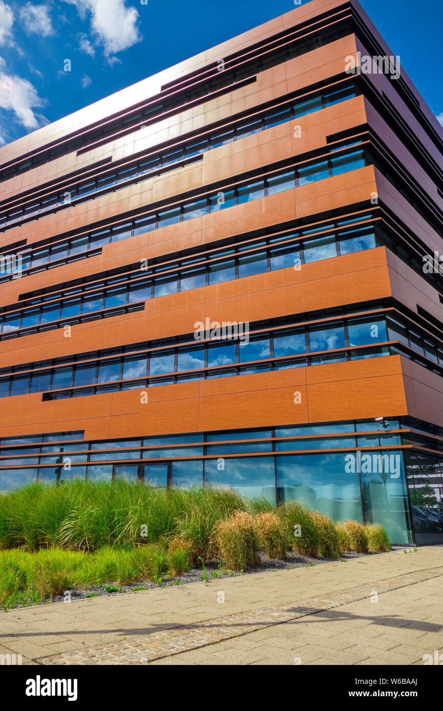 Modern luxury building in new district 'Überseestadt' in Bremen Stock Photo