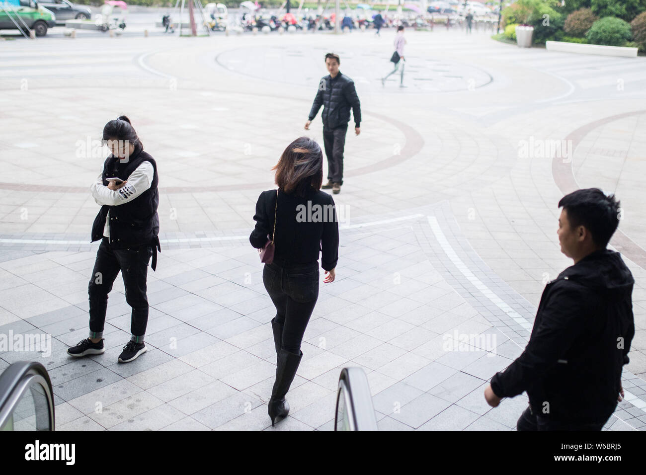 Chinese girl Wang Ruoju, center, a PhD 