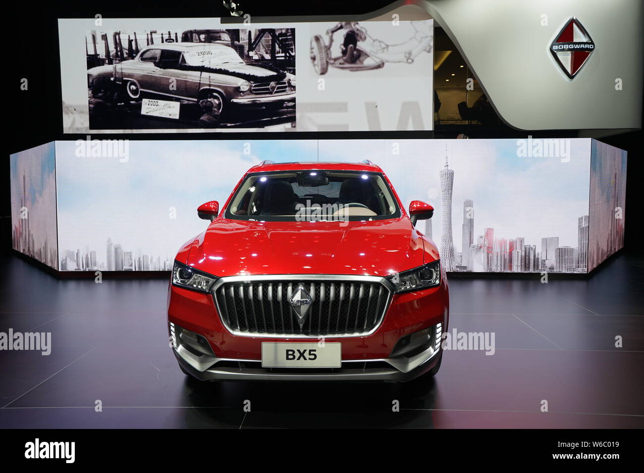Borgward Bx5 High Resolution Stock Photography and Images - Alamy