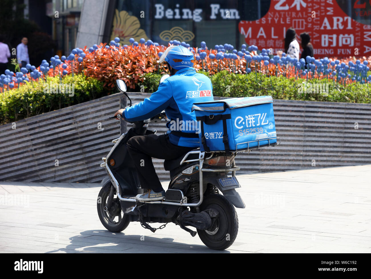 electric motorcycle for delivery