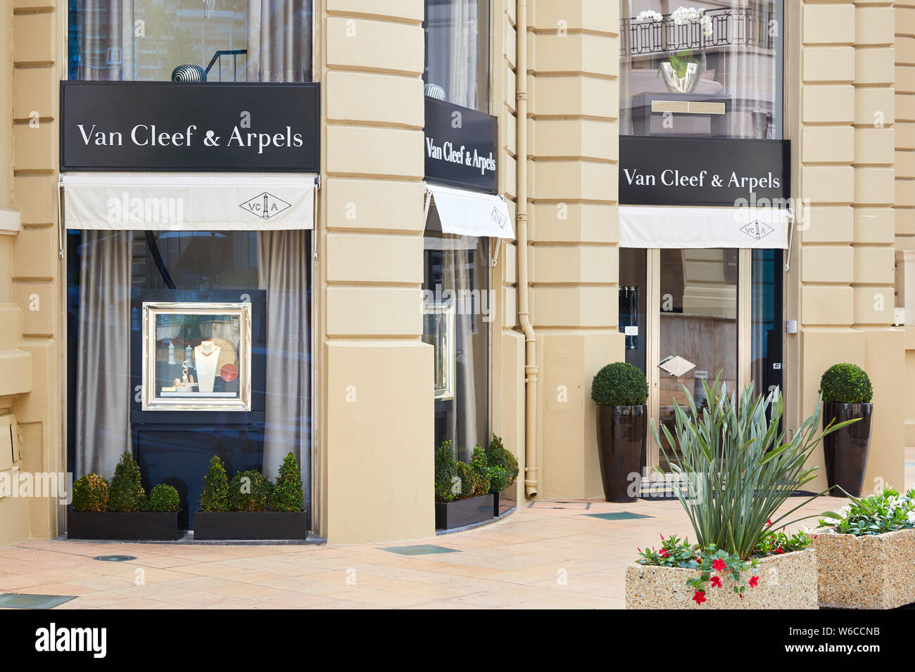 MONTE CARLO, MONACO - AUGUST 20, 2016: Van Cleef and Arpels jewelry, luxury store in Monte Carlo, Monaco. Stock Photo