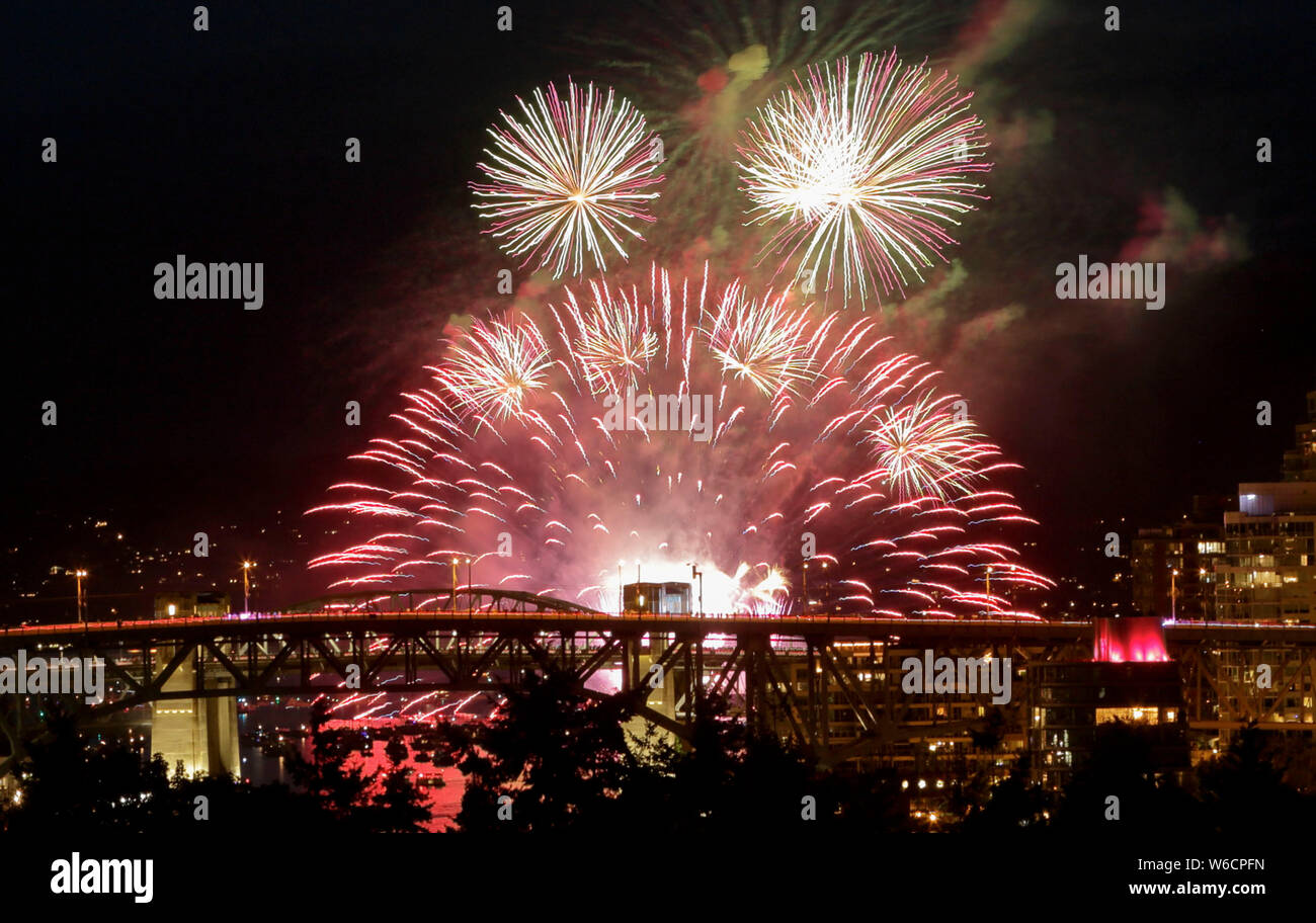 Vancouver, Canada. 31st July, 2019. Team Canada lights up the sky during the Celebration of Light at English Bay in Vancouver, Canada, July 31, 2019. Team Canada lighted up the night sky with fireworks as part of the annual Honda Celebration of Light, which attracted hundred of thousands people to attend. (Photo by Liang Sen/Xinhua) Credit: Xinhua/Alamy Live News Stock Photo