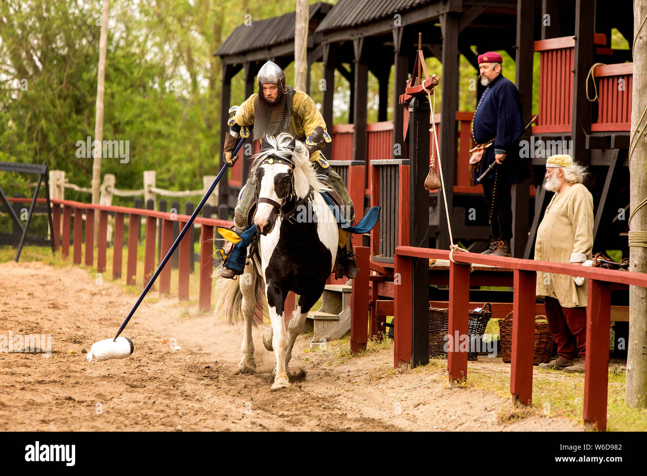 Lances & Jousting Equipment : Historic Enterprises, We're making history