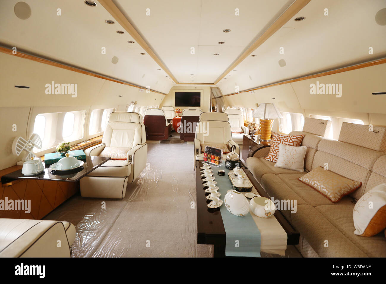 Amazing Business Jet Interiors - YouTube