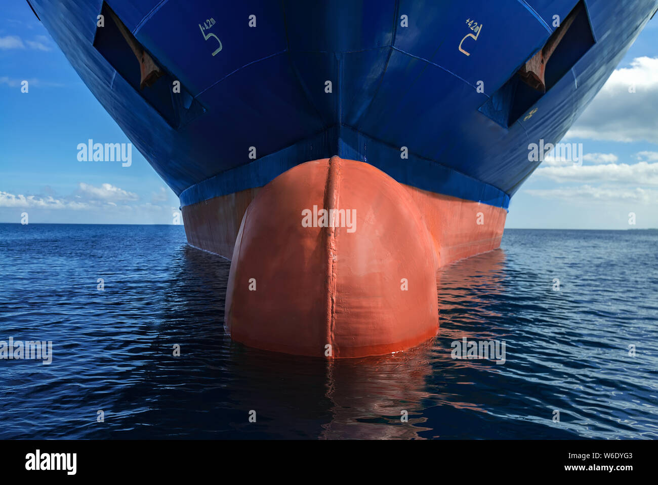 Container hold at cargo ship hi-res stock photography and images - Alamy
