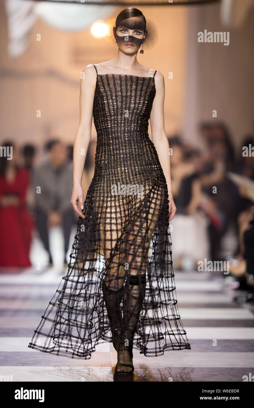 A model displays a new creation during Christian Dior Spring/Summer 2018  Haute Couture Collection in Shanghai, China, 29 March 2018 Stock Photo -  Alamy