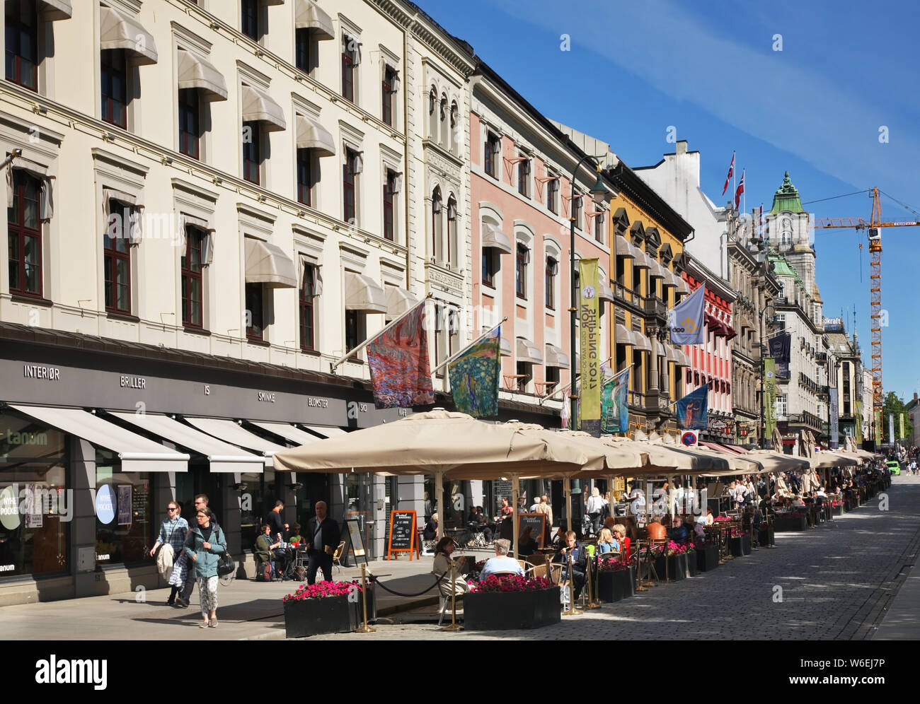 Page 2 - Oslo Street Cafe High Resolution Stock Photography and Images -  Alamy