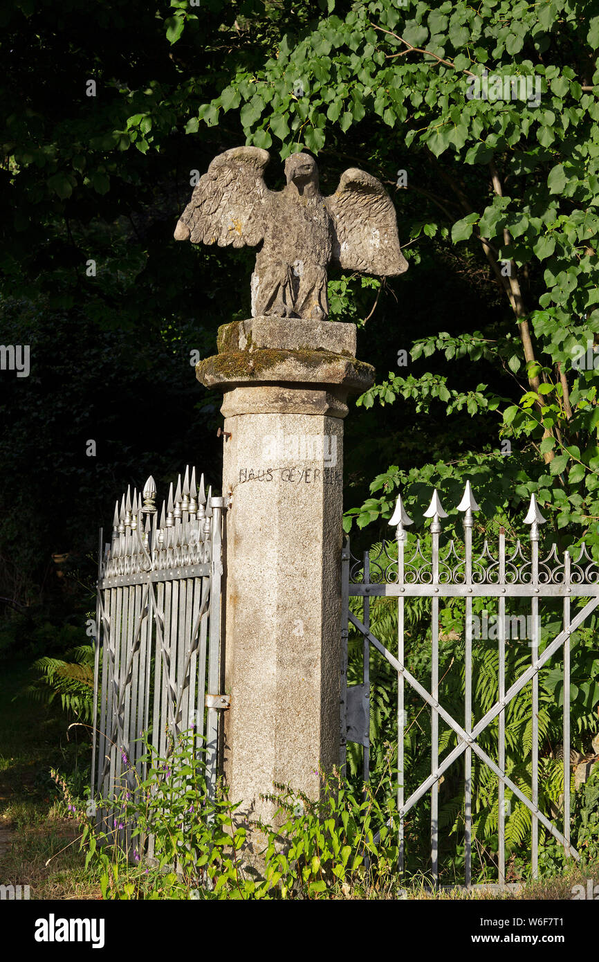 vulture statue, Geyersberg House, Deggendorf, Bavarian Forest, Lower Bavaria, Germany Stock Photo