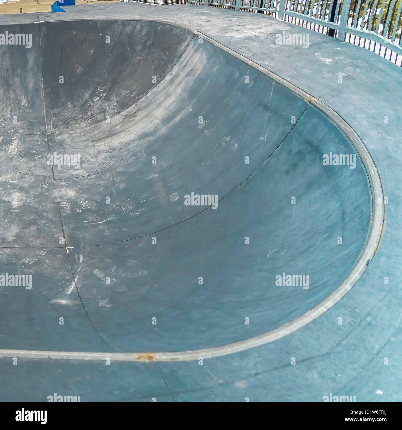 Skateboard ramp frame hi-res stock photography and images - Alamy