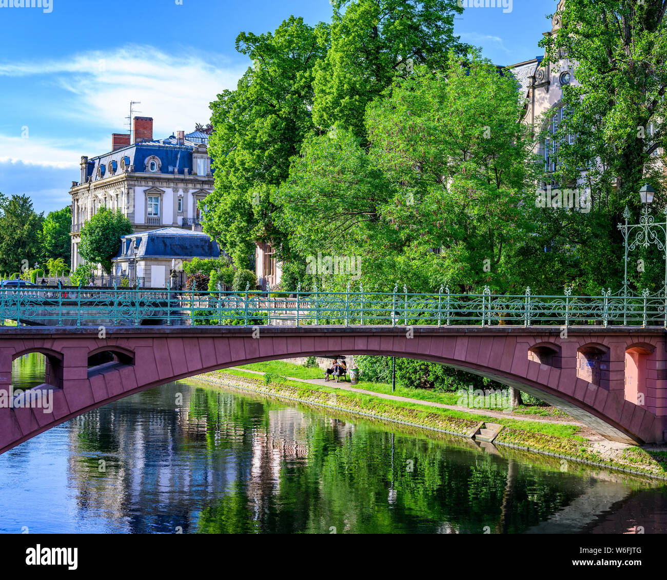 Passerelle du faux rempart footbridge hires stock photography and