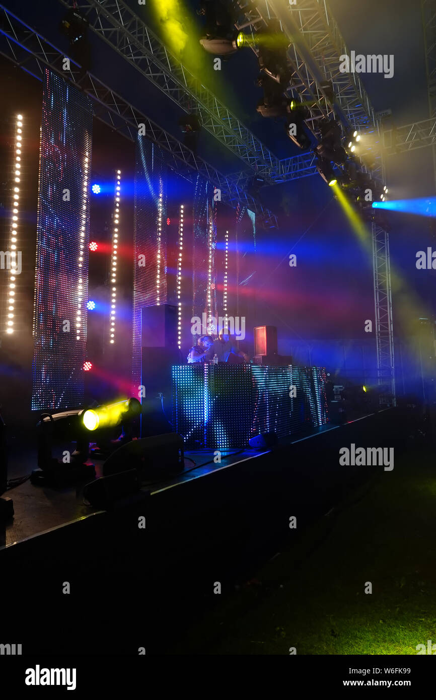 colorful-dj-stage-lights-as-electro-pop-singer-songwriter-and-dj-little