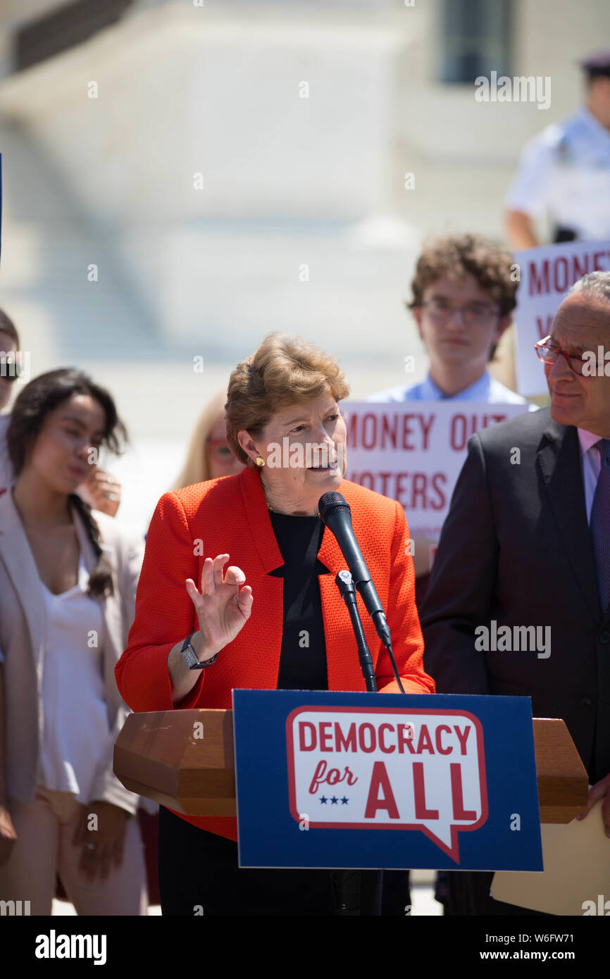 U S Senator Jeanne Shaheen Of New Hampshire Addresses A Rally Outside The Supreme Court Building To U S Senator Jeanne Shaheen Of New Hampshire Addresses A Rally Outside The Supreme Court Building To