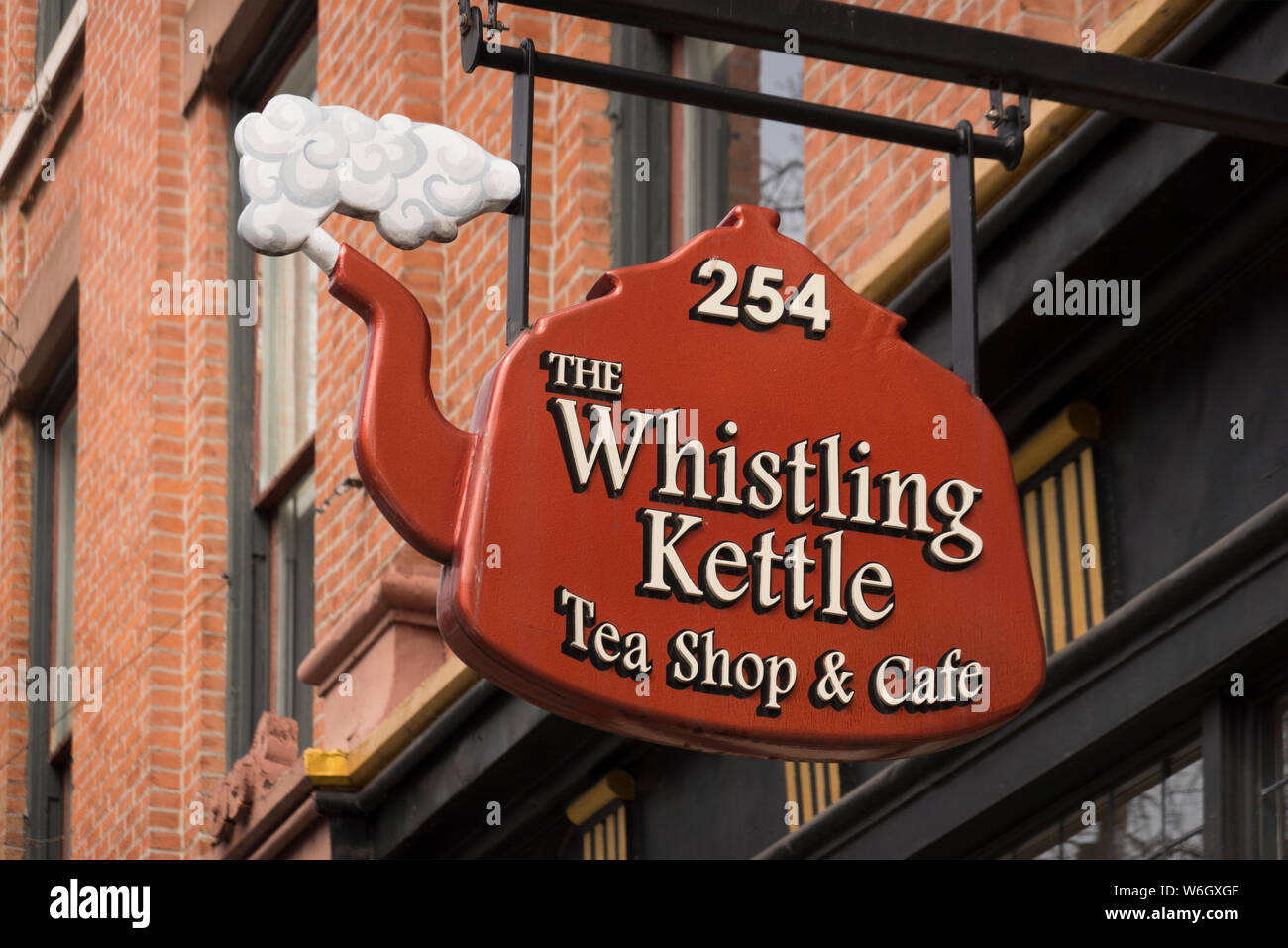 the Whistling Kettle tea shop and cafe Troy NY Stock Photo Alamy