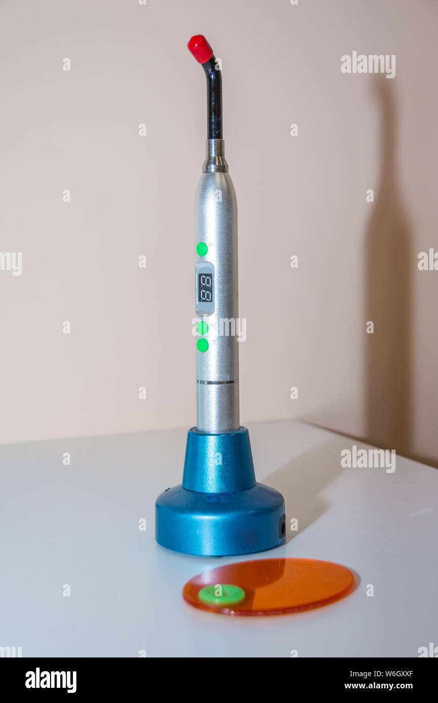 Dental UV curing light lamp . Ultraviolet polymerization Light Tool