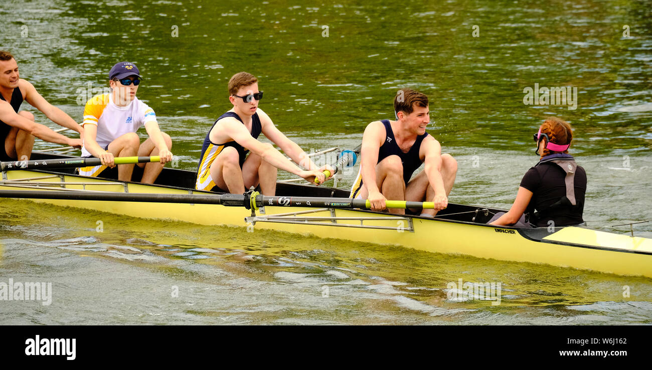 Oxford Bridge Rowing Trinity College Rowing Team High Resolution Stock Photography and ...