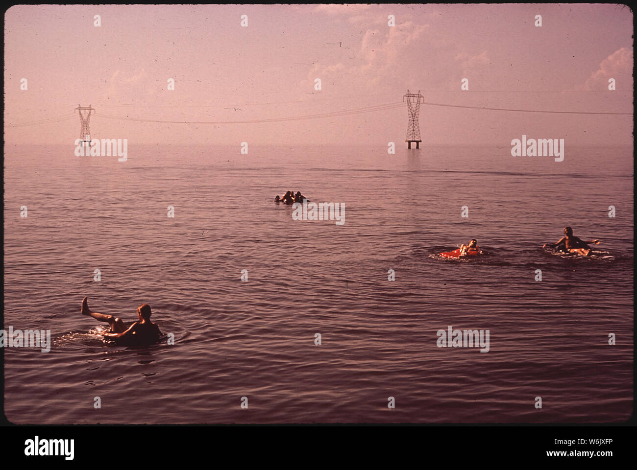 PUBLIC SWIMMING AREA ON LAKE PONTCHARTRAIN Stock Photo Alamy