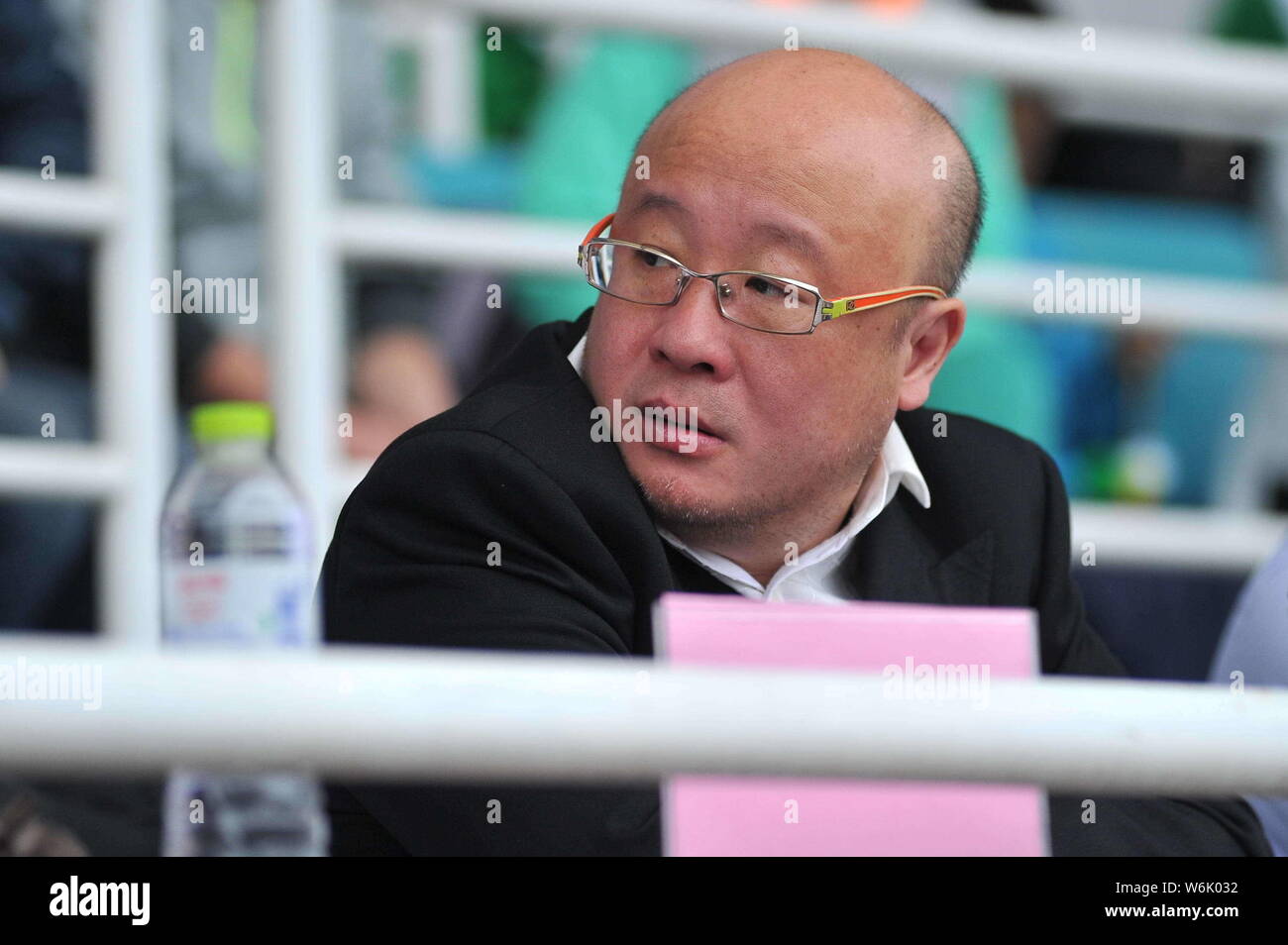 Zhang xiaolei hi-res stock photography and images - Alamy