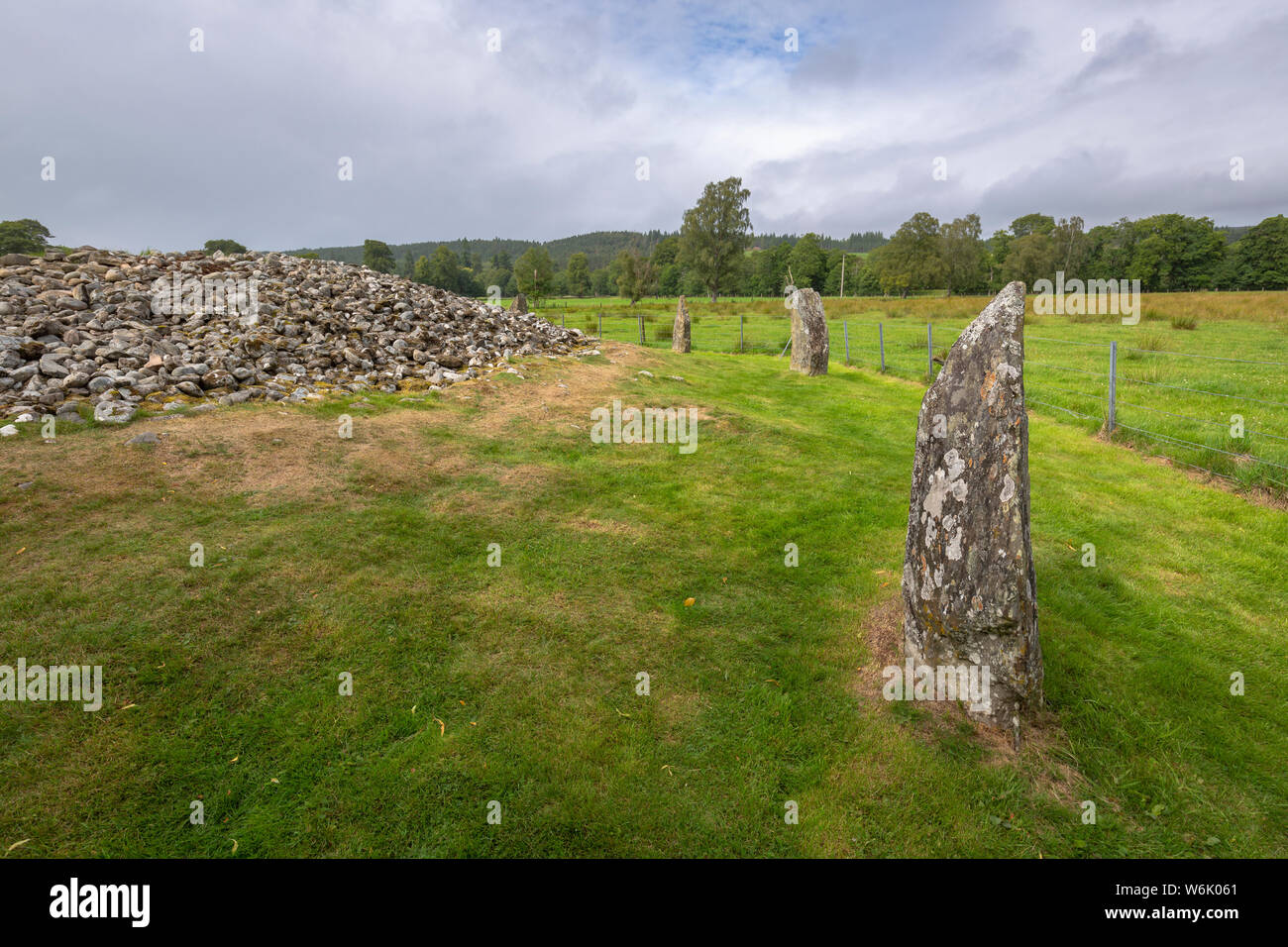 Standing stones at Corrimony Cairn, Scottish Highlands Stock Photo