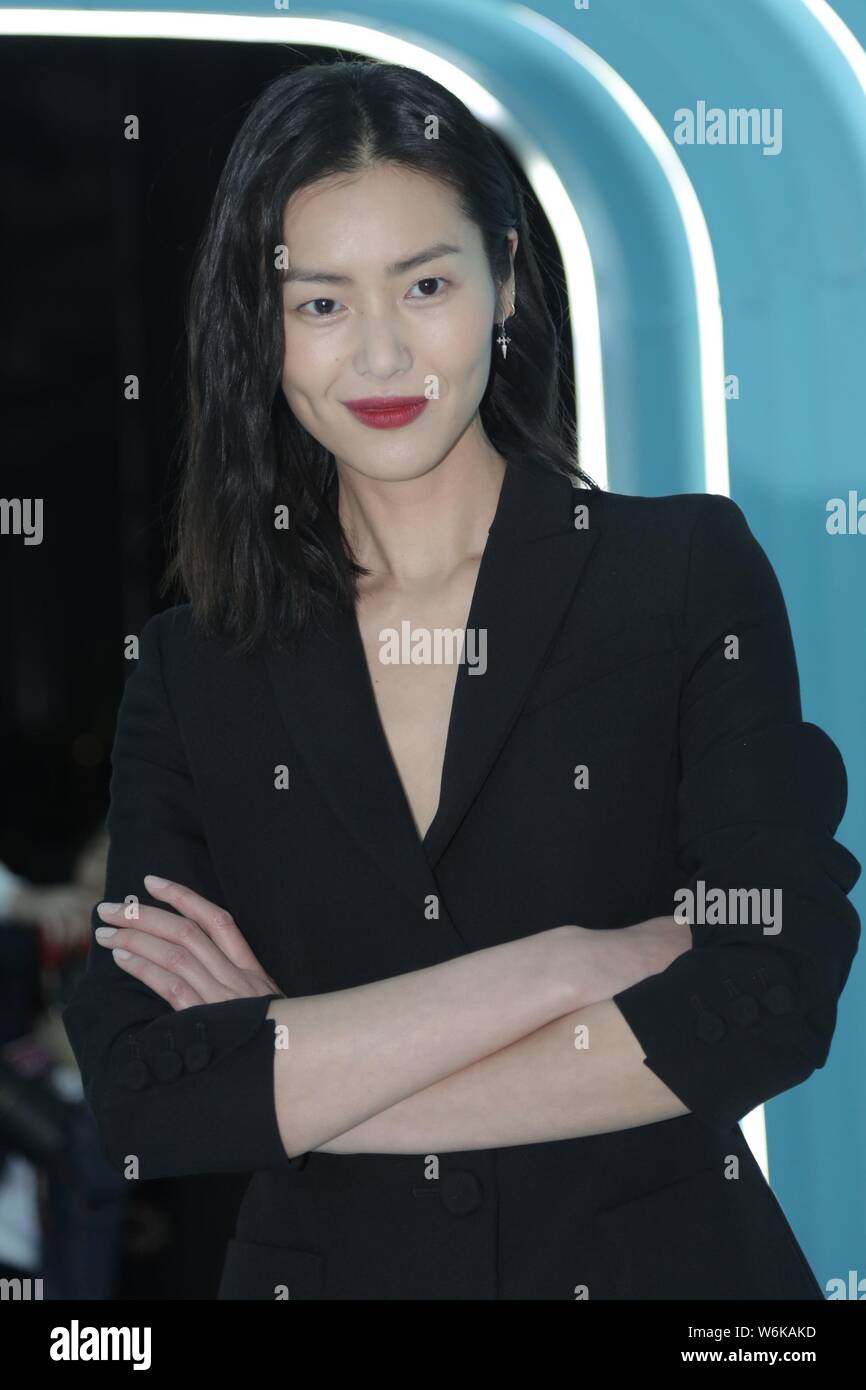 Chinese supermodel Liu Wen attends the Moschino show during the Milan ...