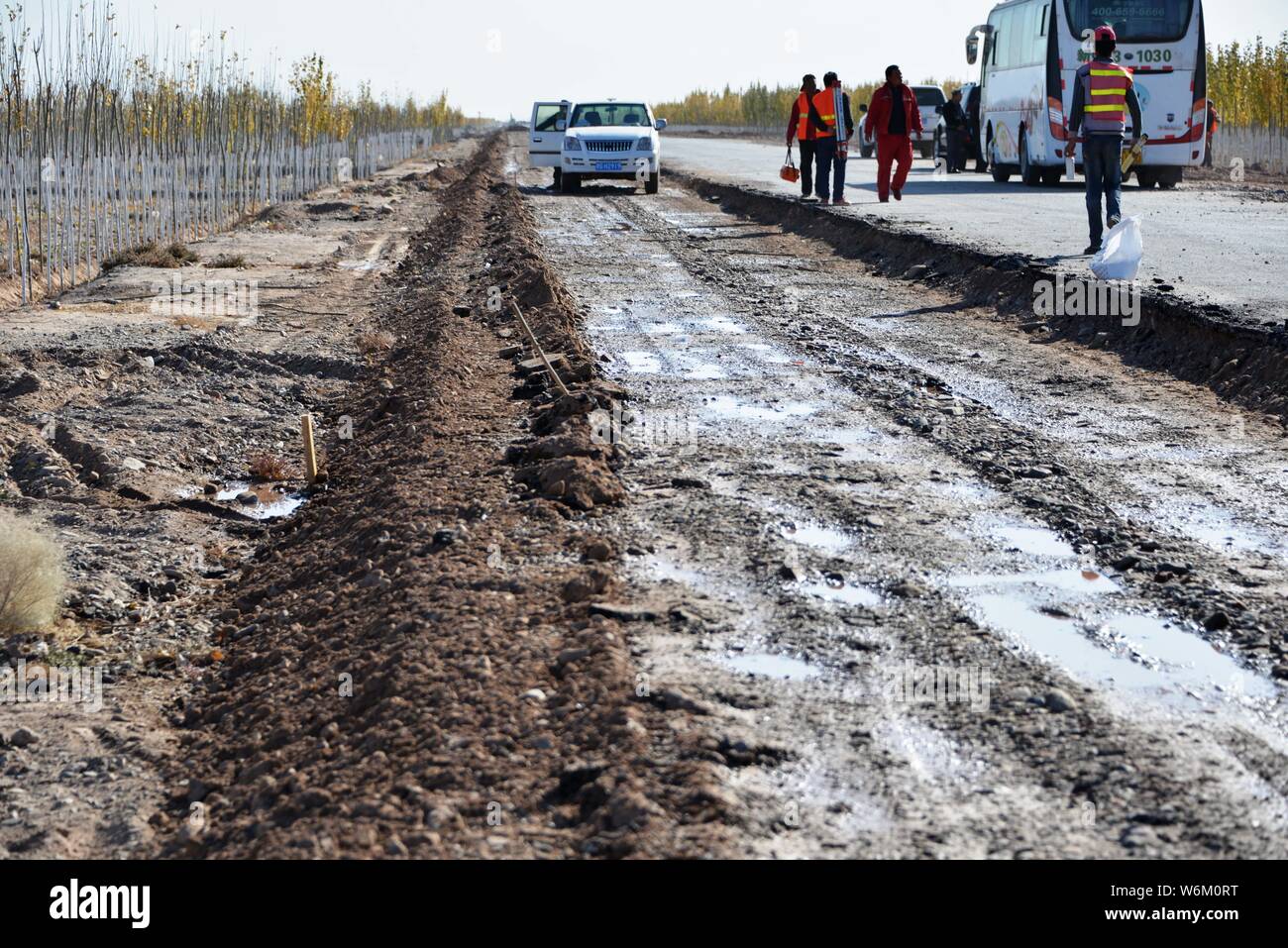 China national highway 315 hi-res stock photography and images - Alamy