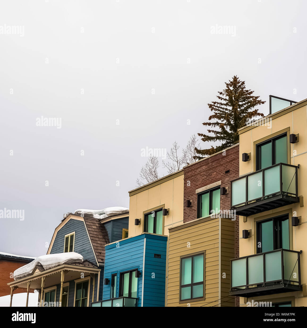Flat roof buildings hi-res stock photography and images - Alamy