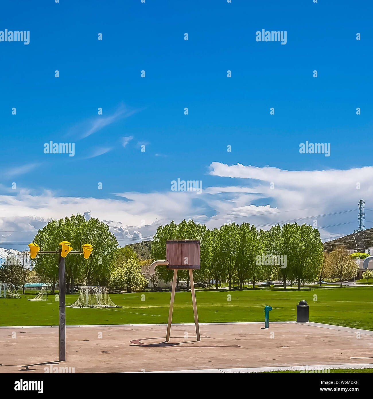 Square water park scenic hi-res stock photography and images - Alamy