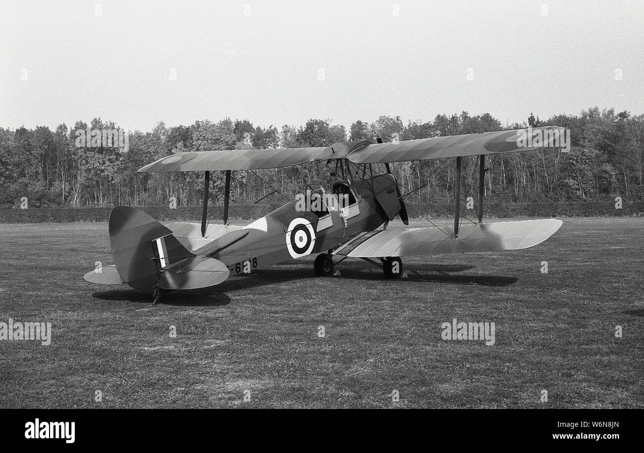 Guerre 14-18, photo biplans Français à un aérodrome Guerre 14-18, photo biplans Français à un aérodrome
