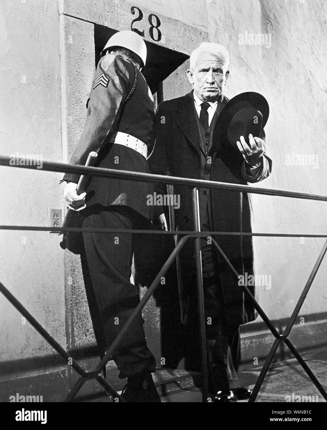 SPENCER TRACY in JUDGMENT AT NUREMBERG (1961), directed by STANLEY KRAMER. Credit: UNITED ARTISTS / Album Stock Photo