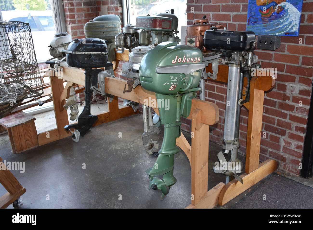 Antique outboard motor hi-res stock photography and images - Alamy