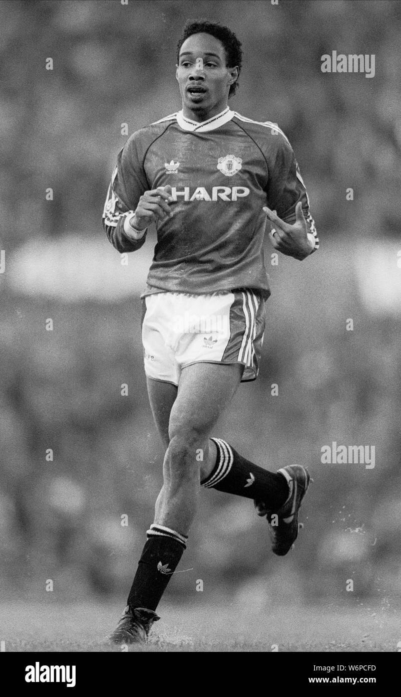 PAUL INCE, MANCHESTER UNITED FC, 1990 Stock Photo Alamy