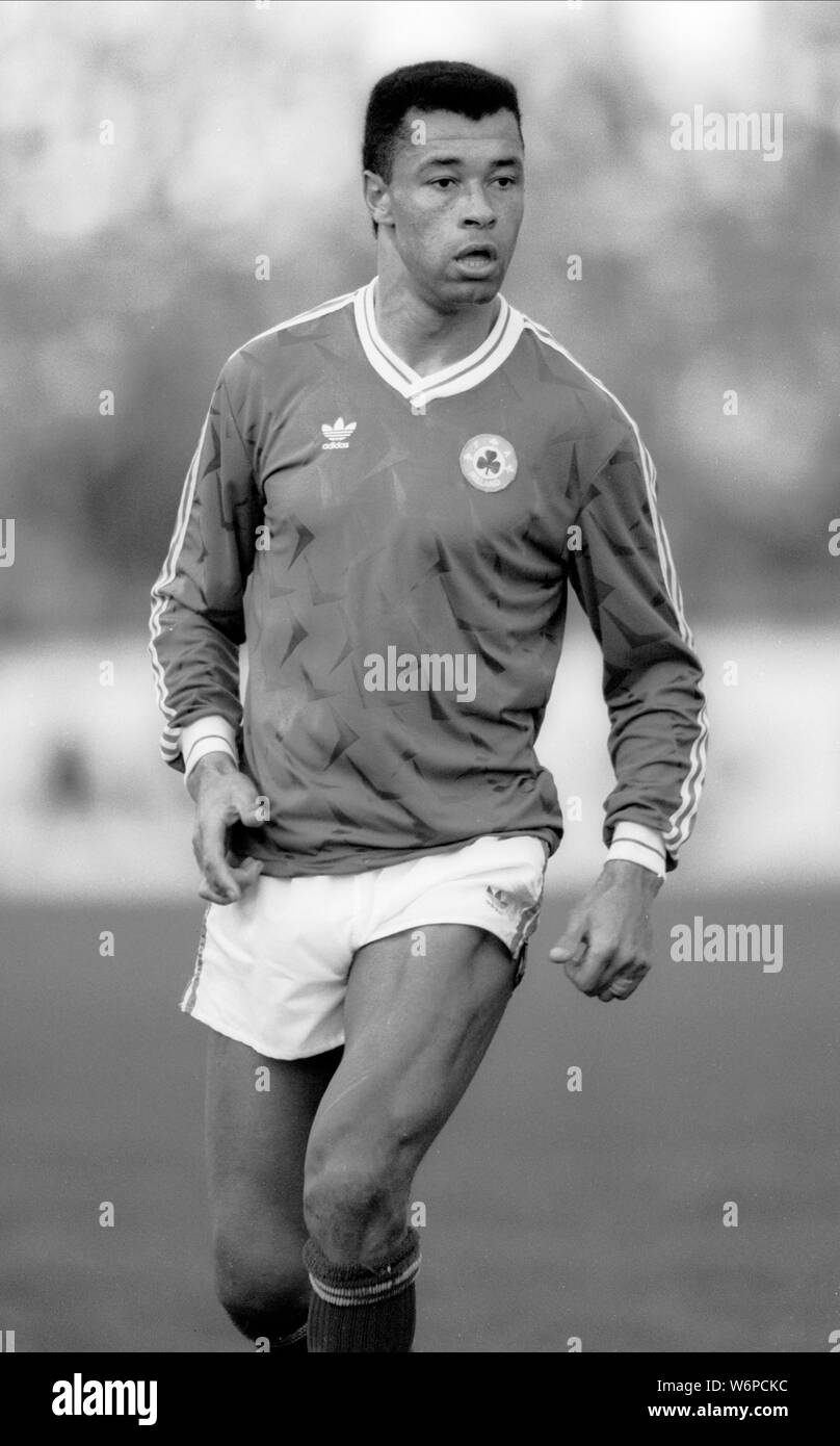 PAUL MCGRATH, REPUBLIC OF IRELAND and ASTON VILLA FC, 1990 Stock Photo