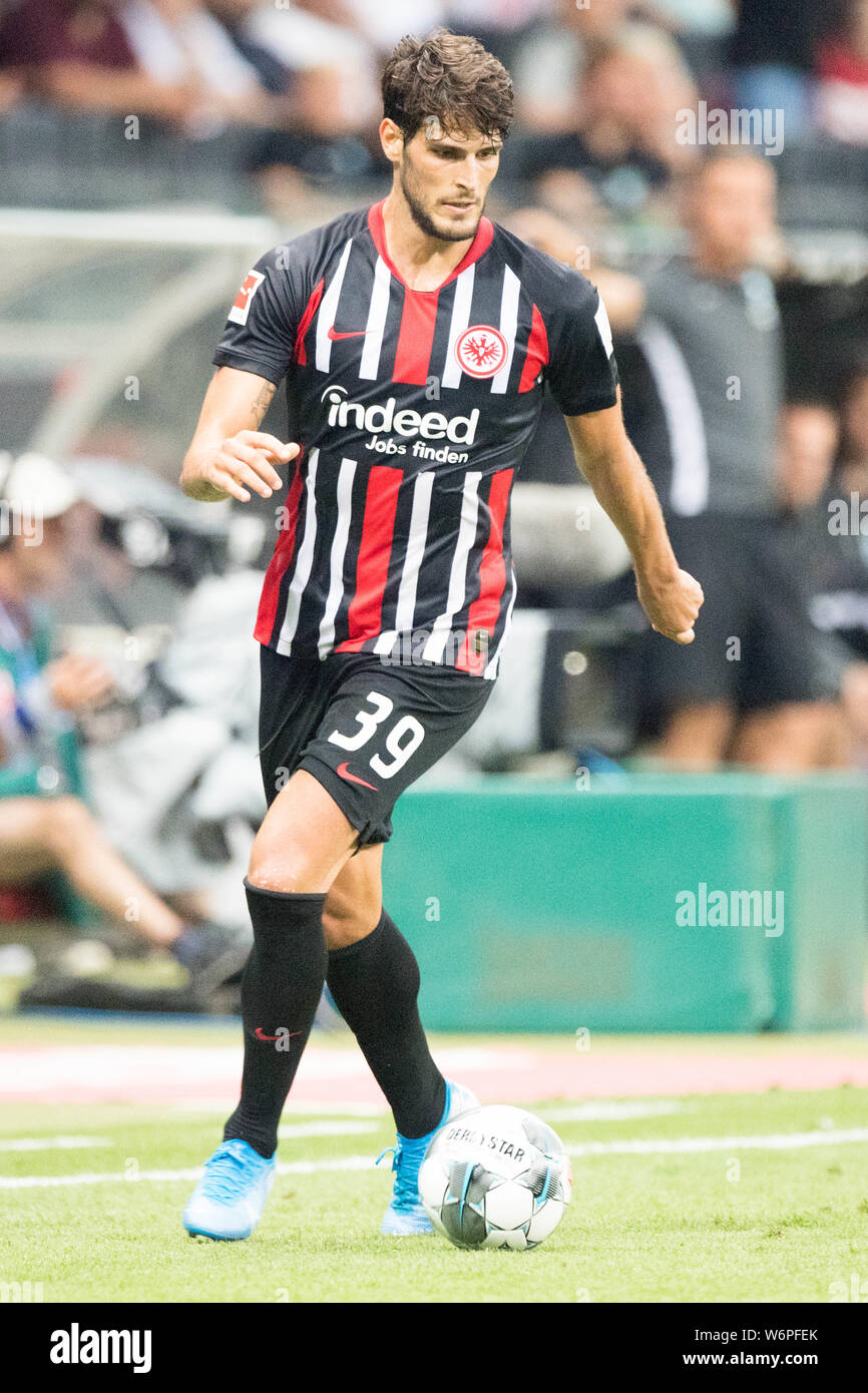 Frankfurt, Deutschland. 02nd Aug, 2019. Goncalo PACIENCIA (F) with Ball, Individual with ball, Action, Full figure, upright, Soccer Europa League, Qualification, Round 2, Rueckspiel, Eintracht Frankfurt (F) - FC Flora Tallinn (Flora) 2: 1, on 01.08. 2019 in Frankfurt/Germany. | Usage worldwide Credit: dpa/Alamy Live News Stock Photo