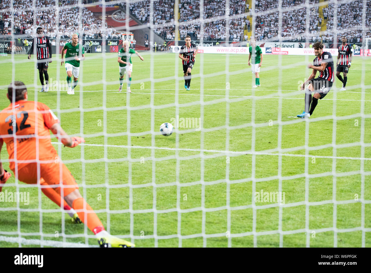 Frankfurt, Deutschland. 02nd Aug, 2019. Goncalo PACIENCIA (right, F) scored with penalties versus goalkeeper Matvei Igonen (Flora) scored the goal to 2: 1 for Eintracht Frankfurt, action, penalty, penalty kick, European Football League, qualification, 2nd round, return match, Eintracht Frankfurt (F ) - FC Flora Tallinn (Flora) 2: 1, on 01.08.2019 in Frankfurt/Germany. | Usage worldwide Credit: dpa/Alamy Live News Stock Photo