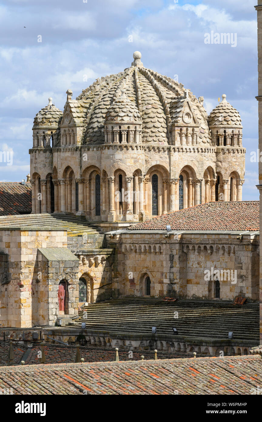 The 12th century dome of Zamora's Romanesque Cathedral, Zamora, Zamora Province, Castilla y Leon, Spain. Stock Photo