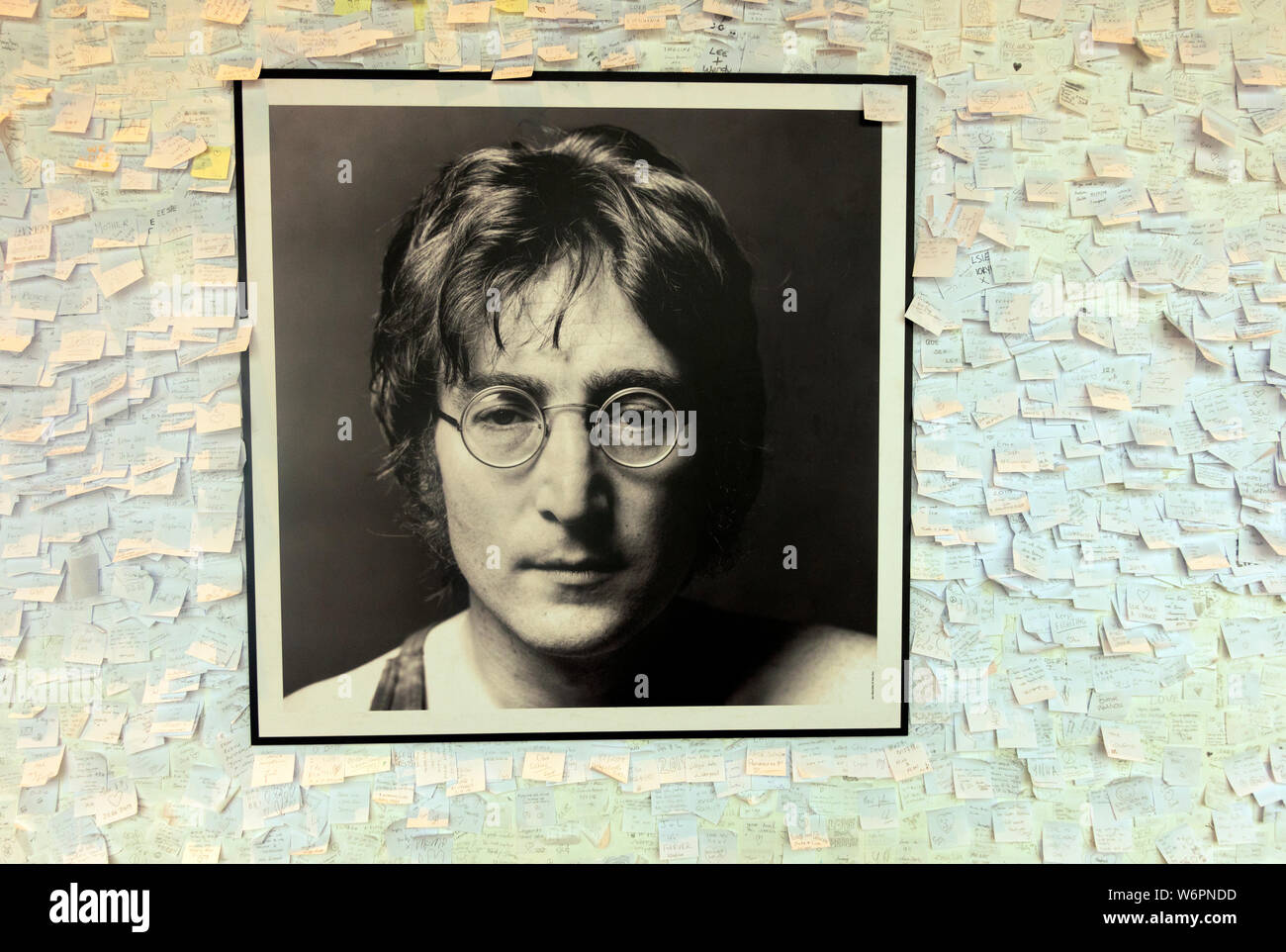 Photo of John Lennon (not mine) on display with post-it notes at Museum of Liverpool Stock Photo