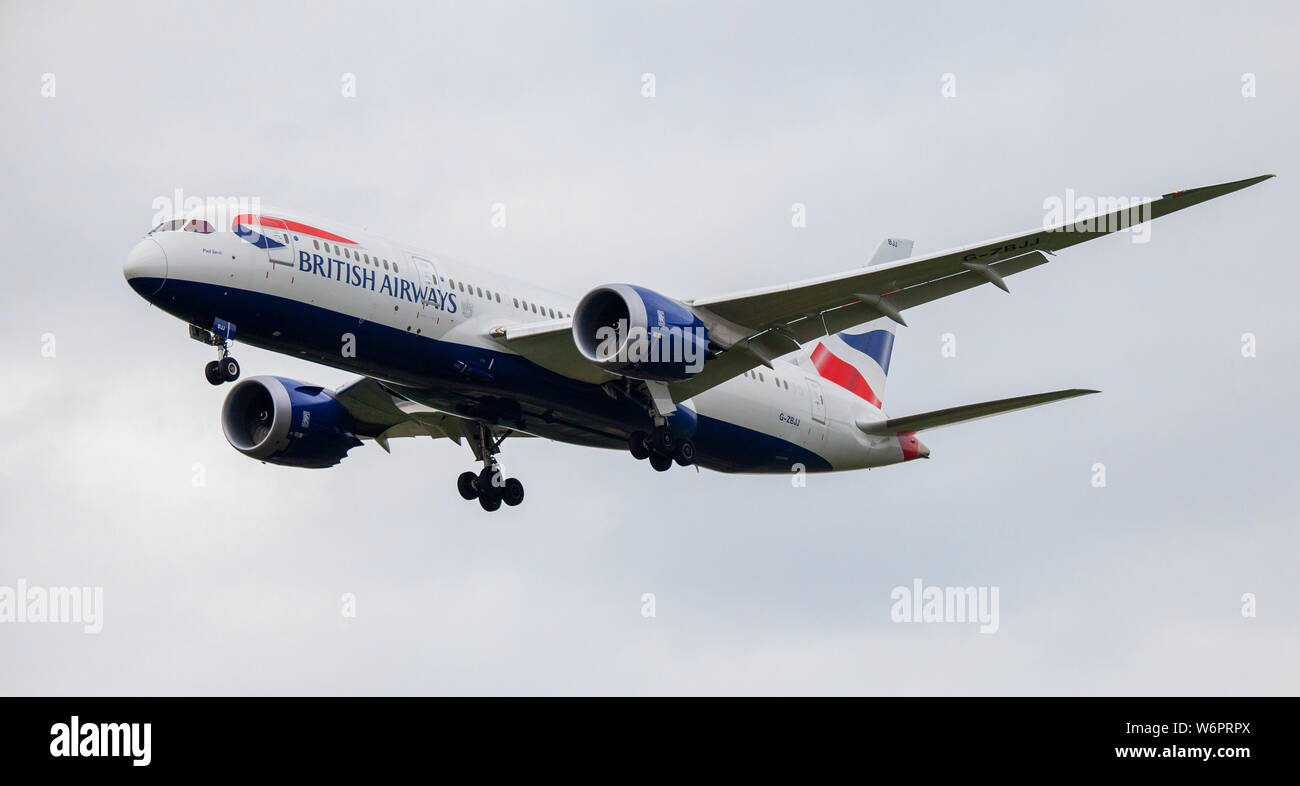 British Airways Boeing 787 Dreamliner GZBJJ on final approach to