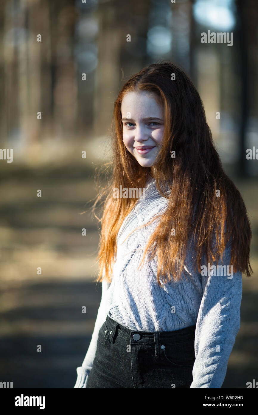 Cute teen hi-res stock photography and images - Alamy