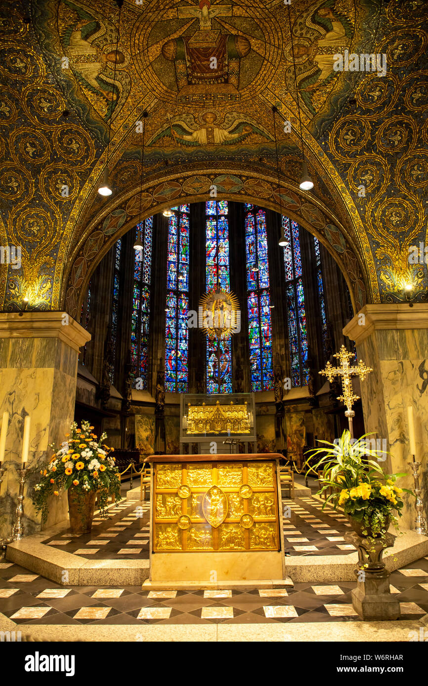 Aachen Cathedral, Aachen Cathedral or Aachen Marienkirche, Madonna of