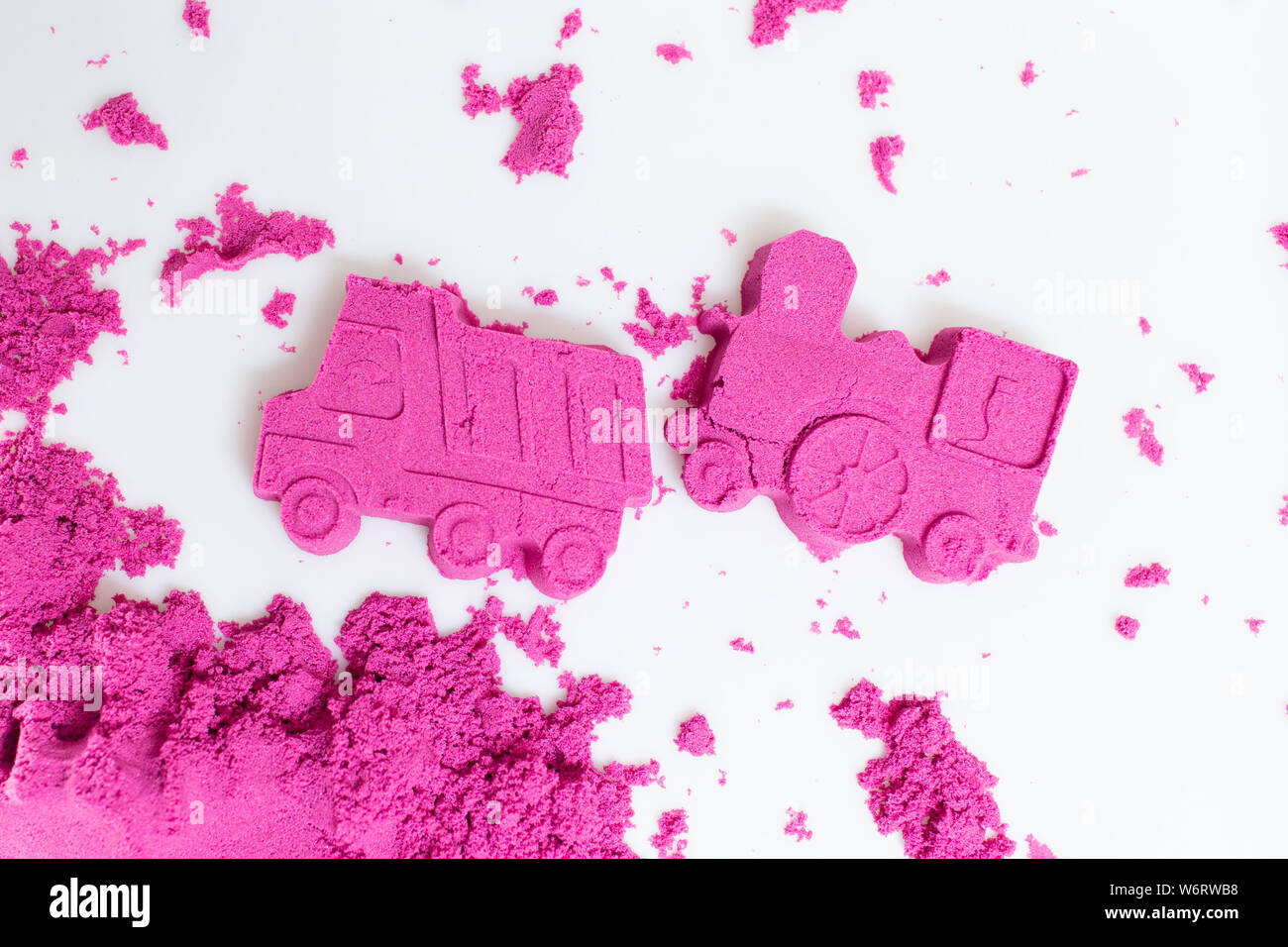 pink kinetic sand